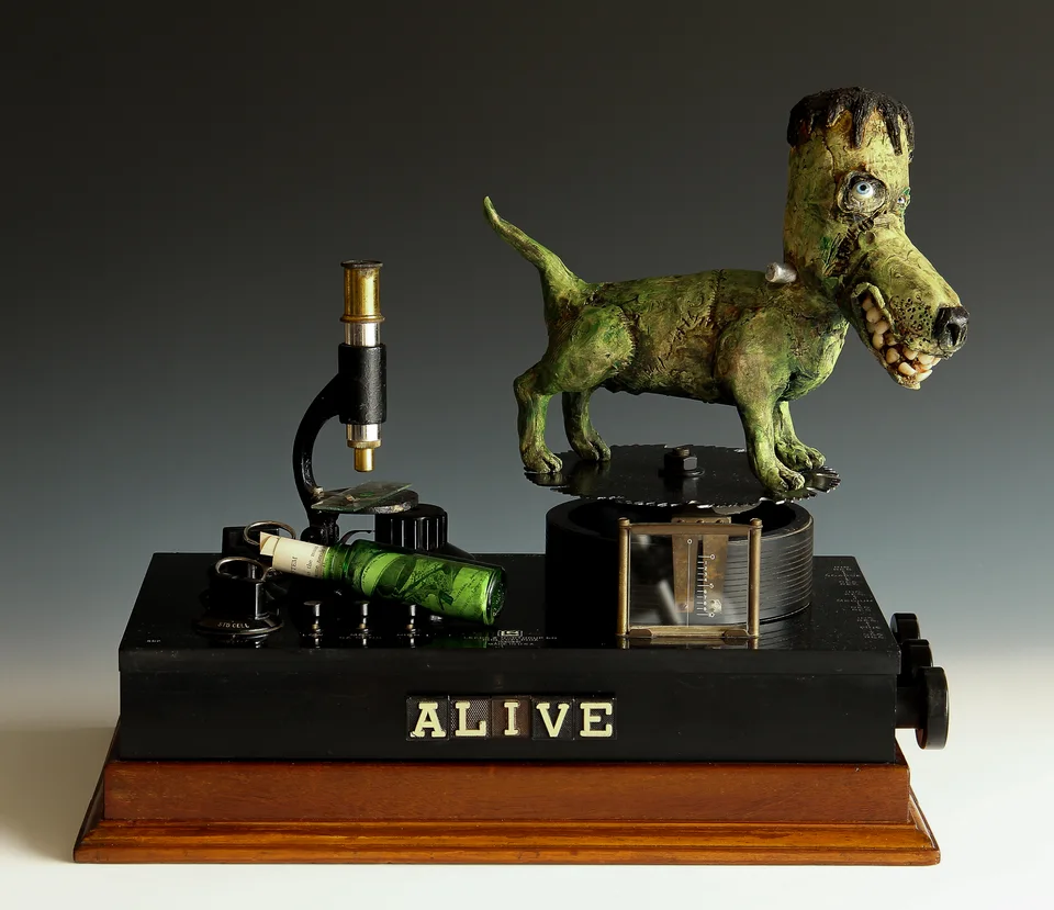 ALIVE! — ceramic and mixed-media sculpture by Steve Jones